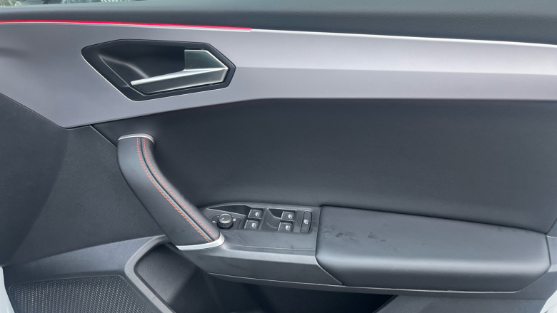 SEAT Leon 1.5 TSI 150 FR Black Edition 5dr [DAP] Petrol Hatchback